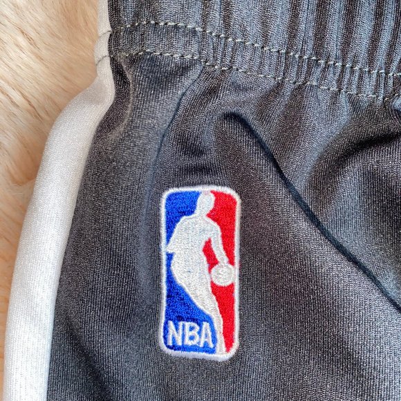 Golden State Warriors Shorts - Picture 3 of 3